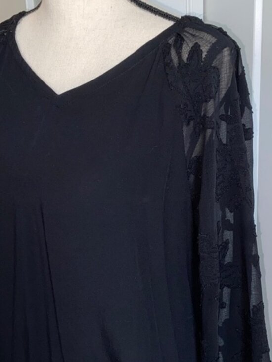 Sheer Floral Sleeve Blouse NWOT - Picture 3 of 4